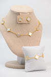 Set : Cadena multiple blanco perlado + aretes + brazalete