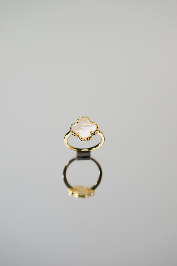 Anillo blanco perlado gold