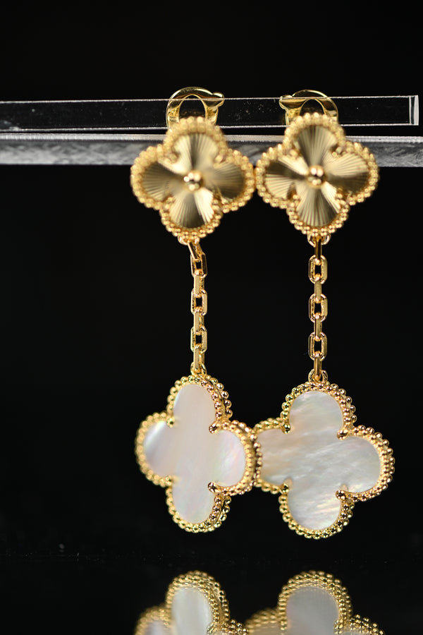 Aretes trebol colección white and gold doble flor