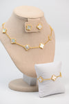 Set : Cadena multiple blanco perlado + aretes + brazalete