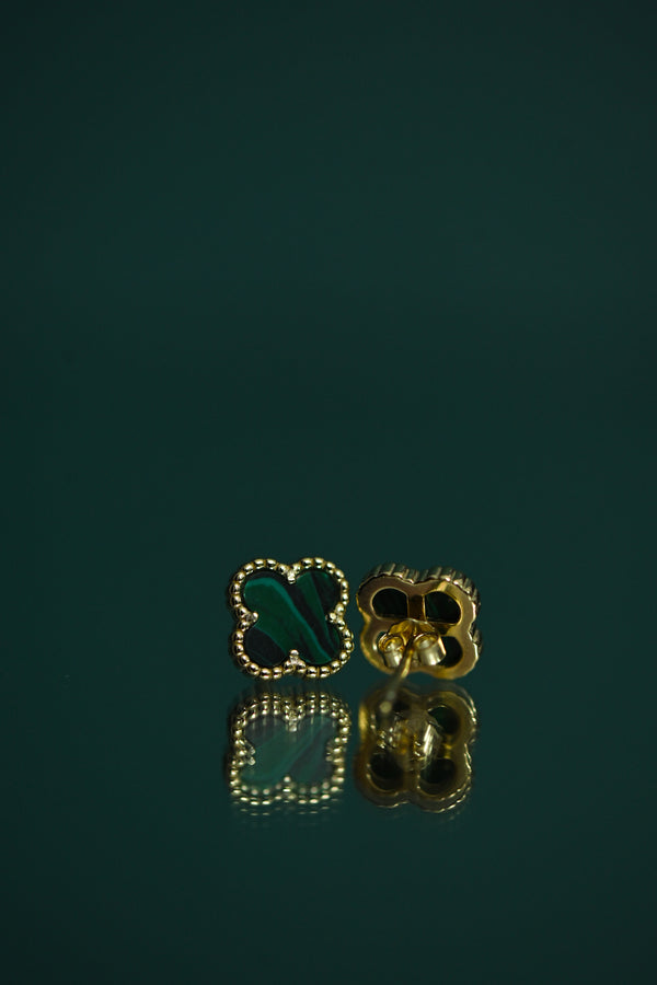 Aretes verde pequeños